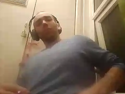 Snapshot of DrbigdickUK chatting on 18, 2, 2025 DrbigdickUK online show from 18, 2, 2025