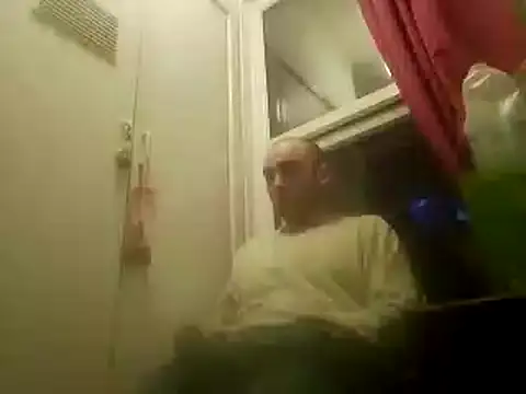 Snapshot of DrbigdickUK chatting on 2, 3, 2025 DrbigdickUK online show from 2, 3, 2025