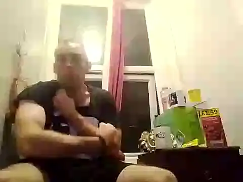 Snapshot of DrbigdickUK chatting on 9, 9, 2025 DrbigdickUK online show from 9, 9, 2025