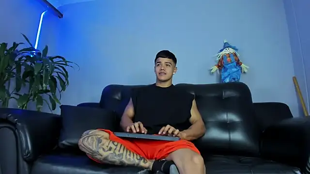 Rob saenz  online show from 7, 10, 2025