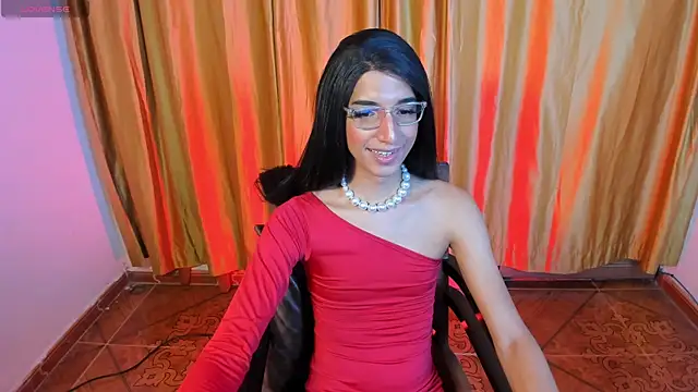 CharlotteLauren online show from 29, 7, 2026