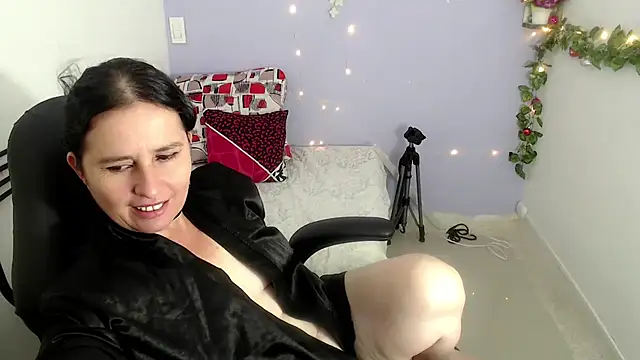 victoria jones online show from 6, 2, 2025