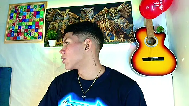 Damian latinxxx online show from 15, 2, 2025