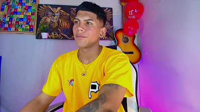 Damian latinxxx online show from 15, 2, 2025