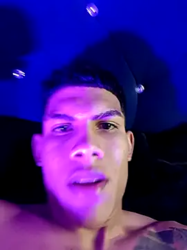 Damian latinxxx online show from 21, 2, 2025