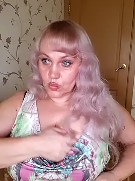 IsabellaBoni online show from 17, 6, 2026