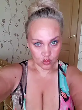 IsabellaBoni online show from 23, 7, 2026