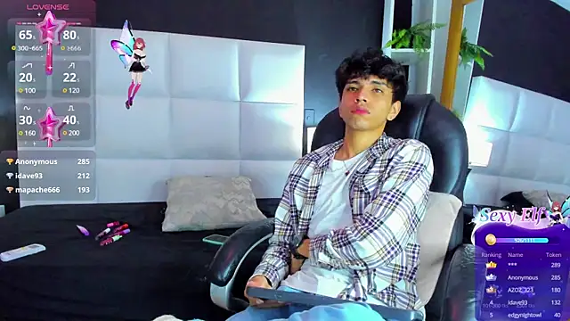 Snapshot of Santy_carrington chatting on 19, 12, 2024 Santy carrington online show from 19, 12, 2024