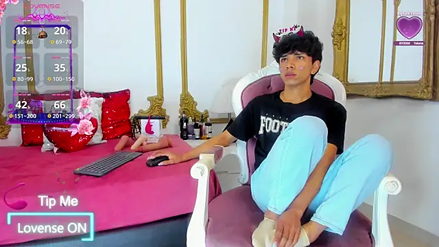 Snapshot of Santy_carrington chatting on 4, 2, 2025 Santy carrington online show from 4, 2, 2025