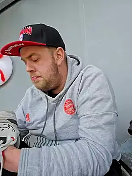 PupW0lfy online show from 24, 1, 2025