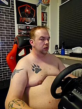 PupW0lfy online show from 18, 3, 2025