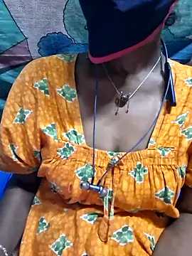 Snapshot of Tamil--Rani chatting on 1, 11, 2025 Tamil--Rani online show from 1, 11, 2025