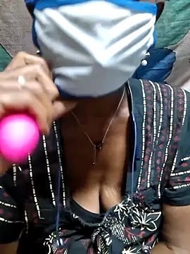 Snapshot of Tamil--Rani chatting on 20, 11, 2025 Tamil--Rani online show from 20, 11, 2025