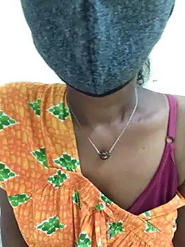 Snapshot of Tamil--Rani chatting on 4, 12, 2025 Tamil--Rani online show from 4, 12, 2025