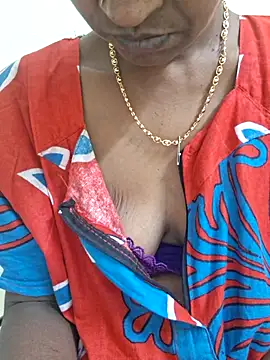 Snapshot of Tamil--Rani chatting on 11, 1, 2026 Tamil--Rani online show from 11, 1, 2026