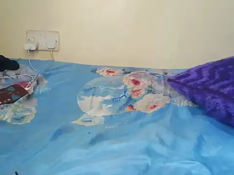 juiccypussy online show from 2, 7, 2026
