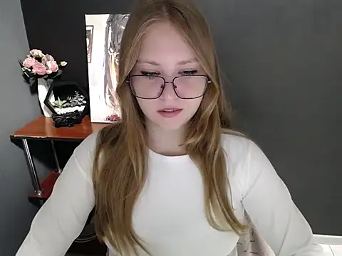 lady minx online show from 2, 10, 2025