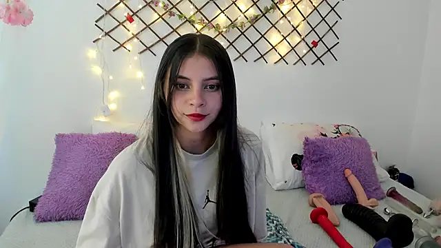 Snapshot of Ivanna_Bruner chatting on 18, 9, 2025 Ivanna Bruner online show from 18, 9, 2025