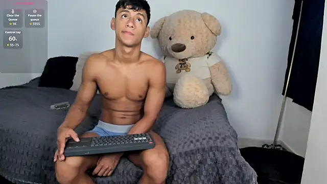 Snapshot of LittleParker chatting on 16, 6, 2026 LittleParker online show from 16, 6, 2026