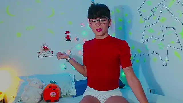 Snapshot of arnold_laurent_ chatting on 26, 12, 2024 arnold laurent  online show from 26, 12, 2024