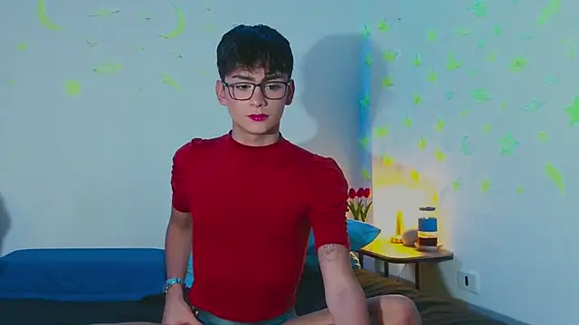 Snapshot of arnold_laurent_ chatting on 3, 3, 2025 arnold laurent  online show from 3, 3, 2025