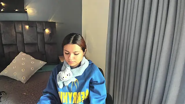 AbbyWathson online show from 18, 9, 2025