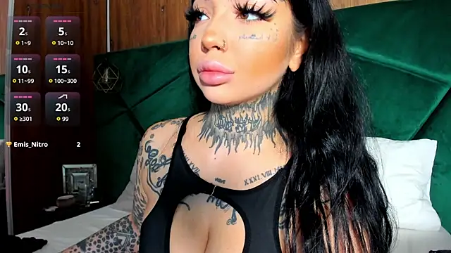 Snapshot of CreamyInkky_ chatting on 7, 7, 2026 CreamyInkky online show from 7, 7, 2026