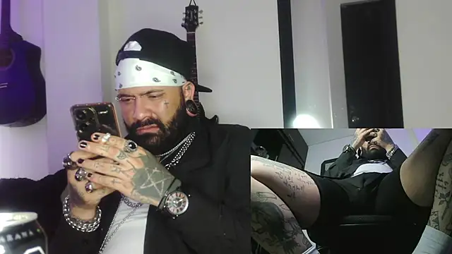 darkclothes online show from 25, 12, 2024