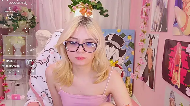 Coconut Mia online show from 27, 12, 2024