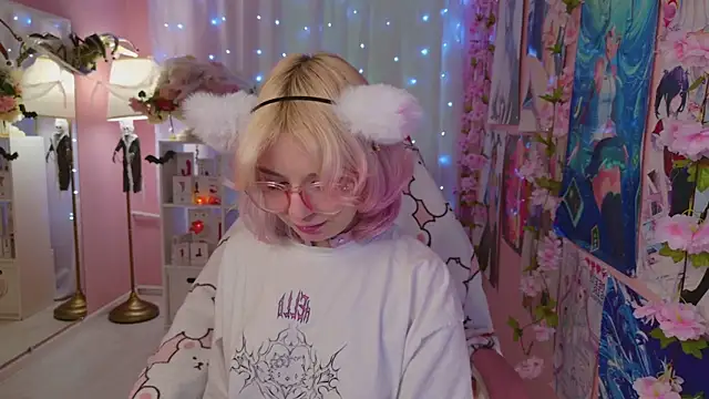 Coconut Mia online show from 24, 10, 2025