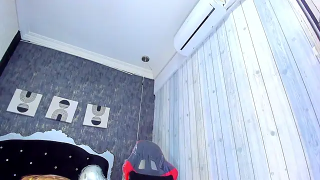 RicoBrown777  online show from 21, 2, 2025