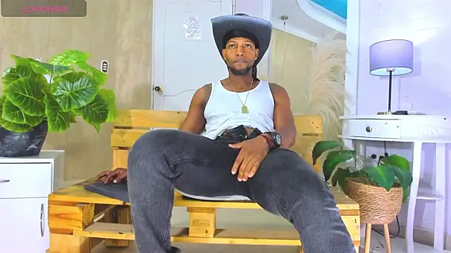 Snapshot of RicoBrown777_ chatting on 12, 6, 2026 RicoBrown777 online show from 12, 6, 2026