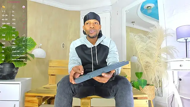 Snapshot of RicoBrown777_ chatting on 23, 6, 2026 RicoBrown777 online show from 23, 6, 2026