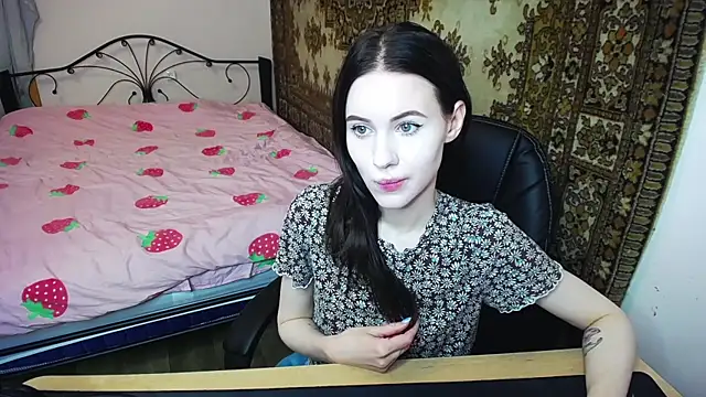 Olivia Graceee online show from 17, 5, 2026