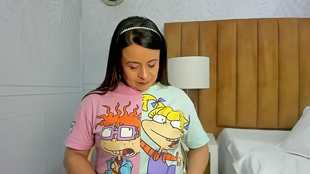 Daphne81  online show from 23, 3, 2025