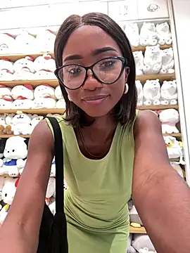 SavannahWildee online show from 6, 2, 2025