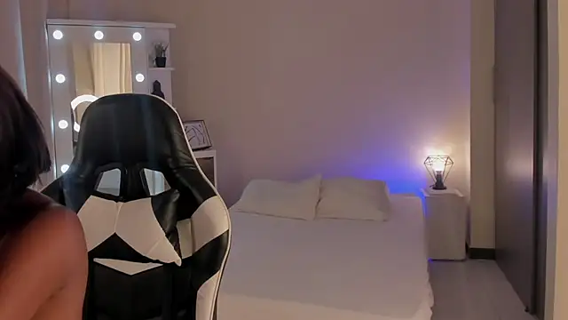 SavannahWildee online show from 22, 3, 2025