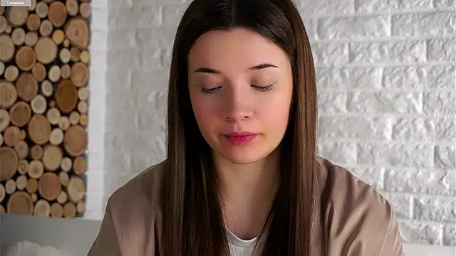 LowOncoming online show from 4, 10, 2025