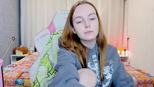 Snapshot of Wild__flowers chatting on 26, 11, 2025 Wild flowers online show from 26, 11, 2025