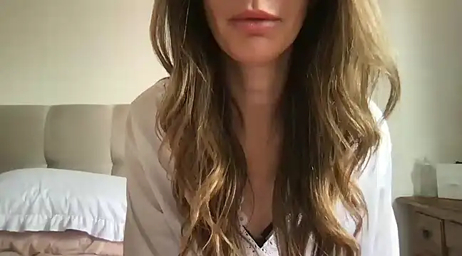 paolajonez online show from 13, 12, 2024