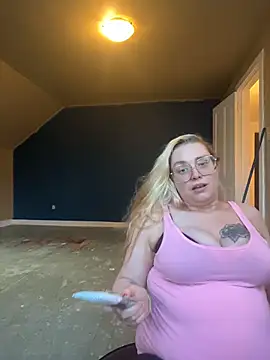 Snapshot of Lalalynn chatting on 27, 4, 2026 Lalalynn online show from 27, 4, 2026