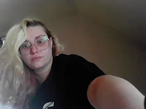 Snapshot of Lalalynn chatting on 1, 5, 2026 Lalalynn online show from 1, 5, 2026