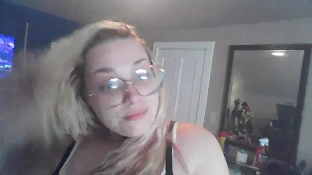 Snapshot of Lalalynn chatting on 3, 6, 2026 Lalalynn online show from 3, 6, 2026