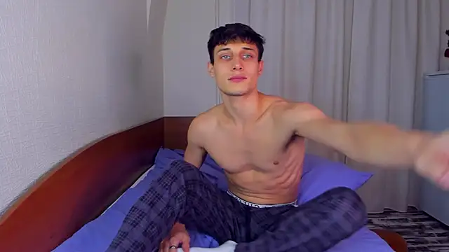 Snapshot of Kent_Ross chatting on 17, 9, 2025 Kent Ross online show from 17, 9, 2025