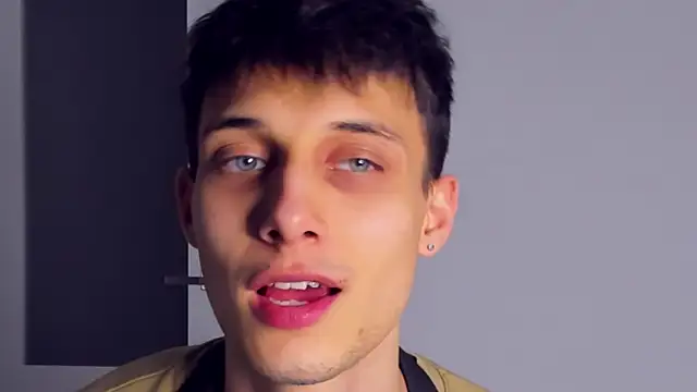 Snapshot of Kent_Ross chatting on 29, 11, 2025 Kent Ross online show from 29, 11, 2025