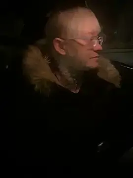 poussichienne online show from 16, 2, 2026