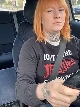 poussichienne online show from 26, 3, 2026