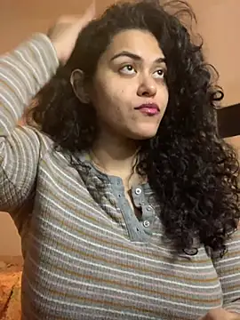 Curvydesifromgermany online show from 6, 1, 2025