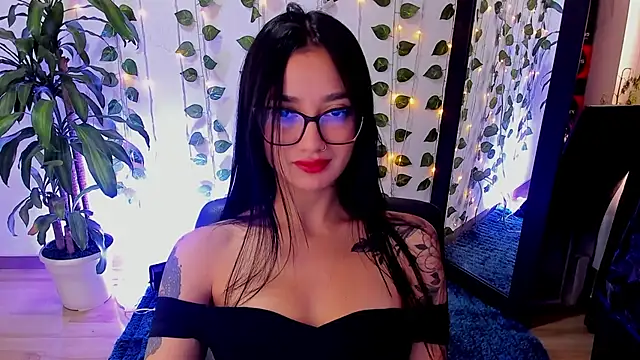 mariiana-diaz online show from 1, 12, 2025