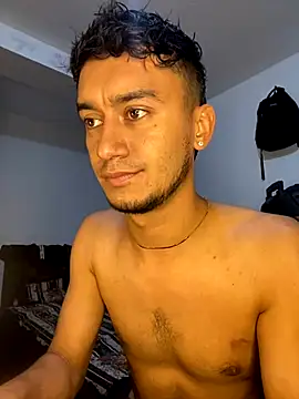 Snapshot of Kevin_Torres chatting on 3, 12, 2024 Kevin Torres online show from 3, 12, 2024